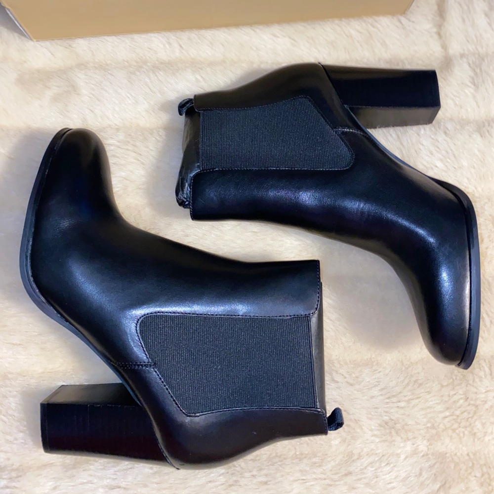 MICHAEL Michael Kors Lottie booties